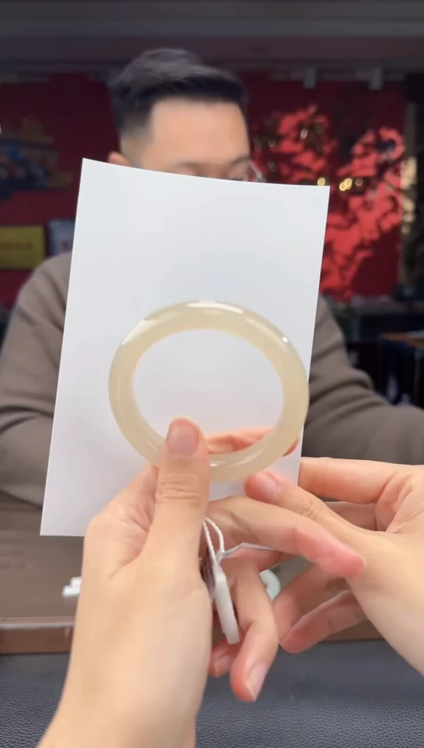 颈饰未镶嵌和田玉藕粉猫手镯52-58