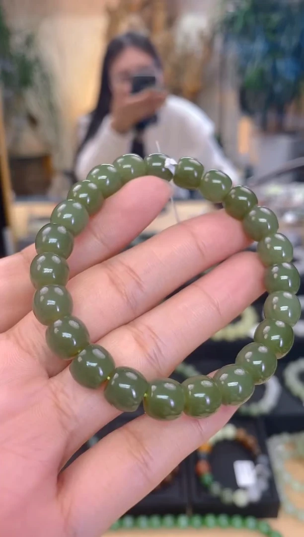 未镶嵌手串和田玉卡10