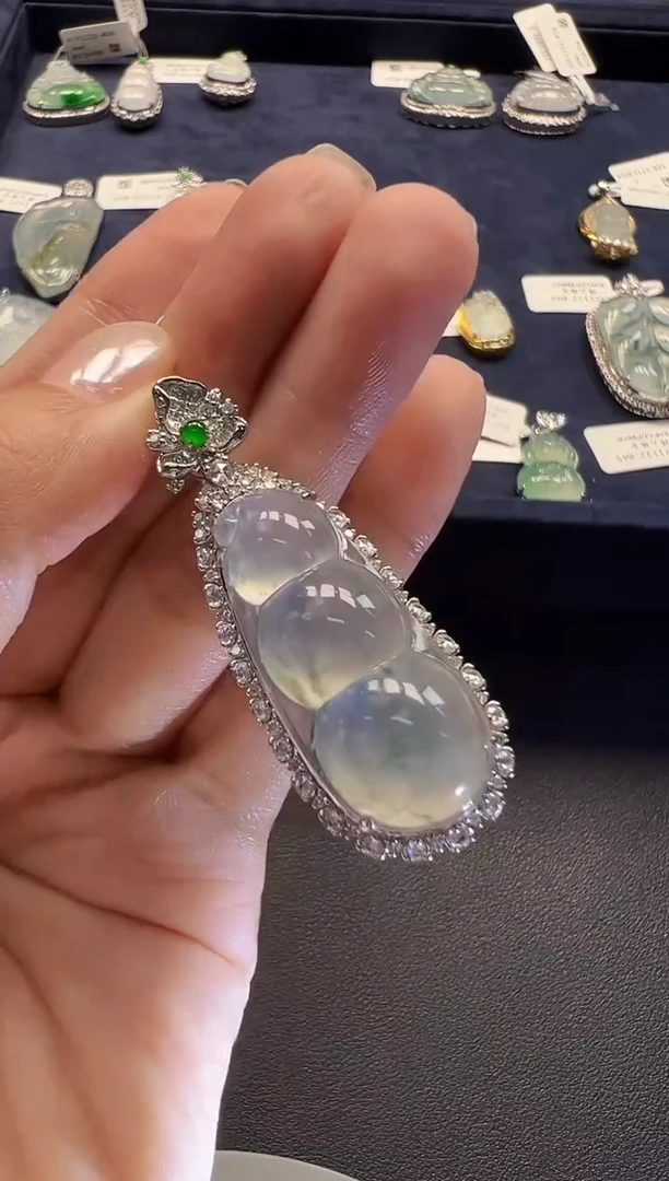 颈饰18K金镶嵌翡翠KXZ1122-051