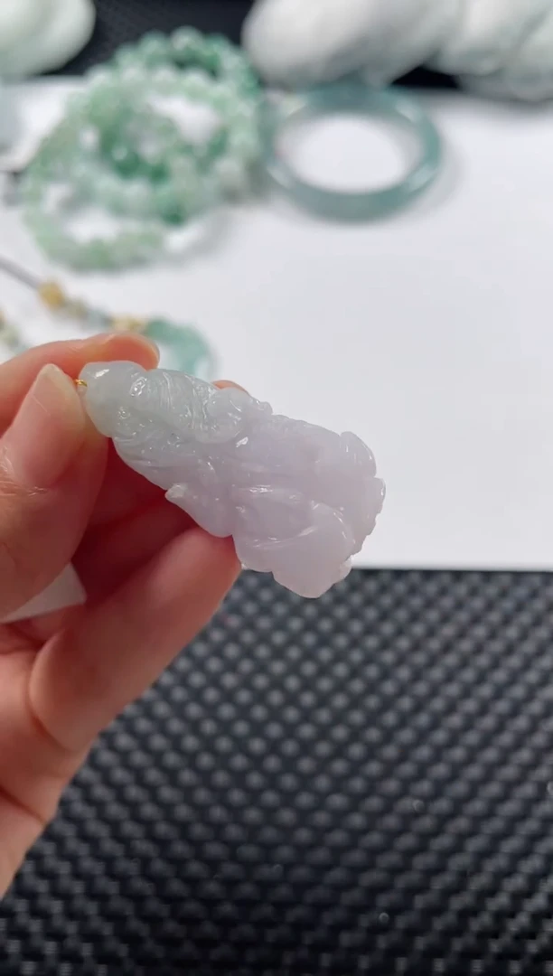 颈饰未镶嵌翡翠基地发货H 4368 白菜