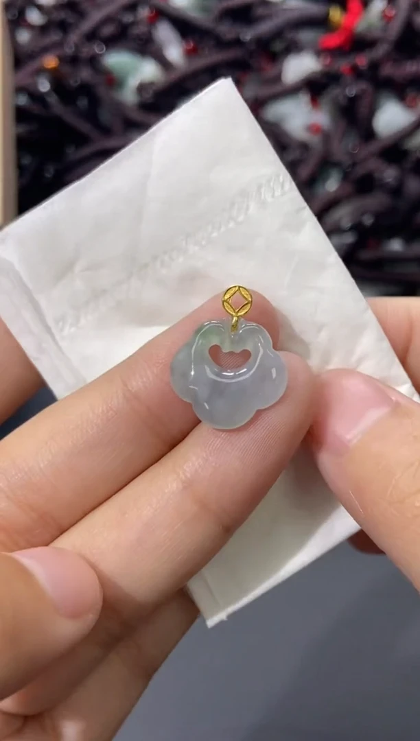 颈饰未镶嵌翡翠天然翡翠A货73