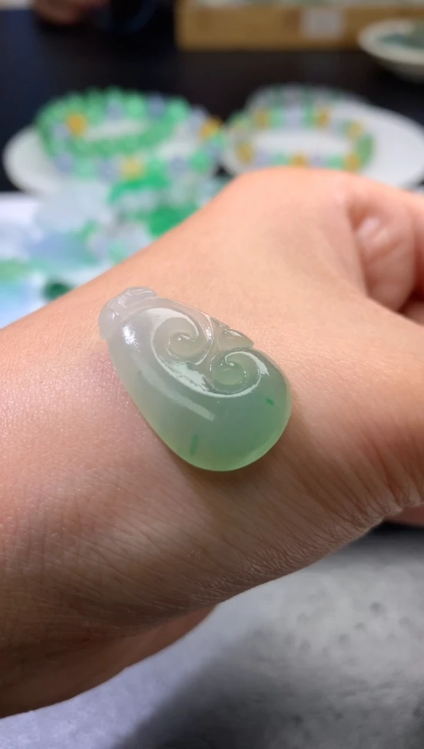 未镶嵌定制翡翠毛货