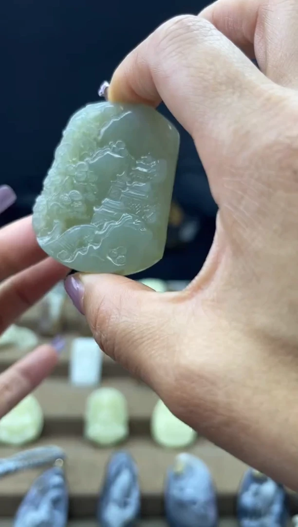 颈饰未镶嵌和田玉1