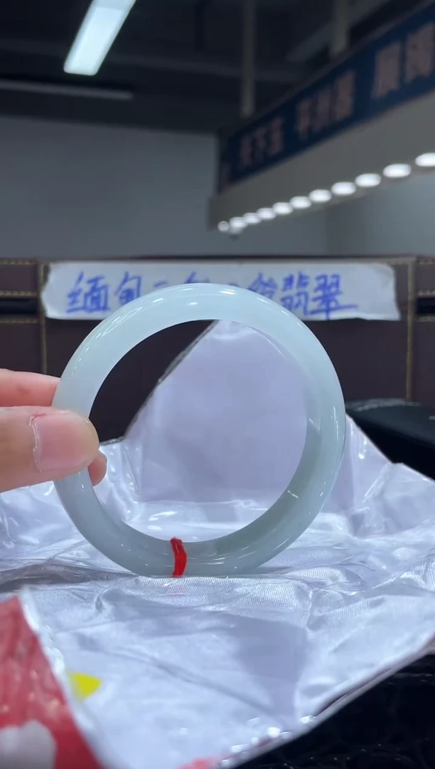 未镶嵌手镯翡翠7