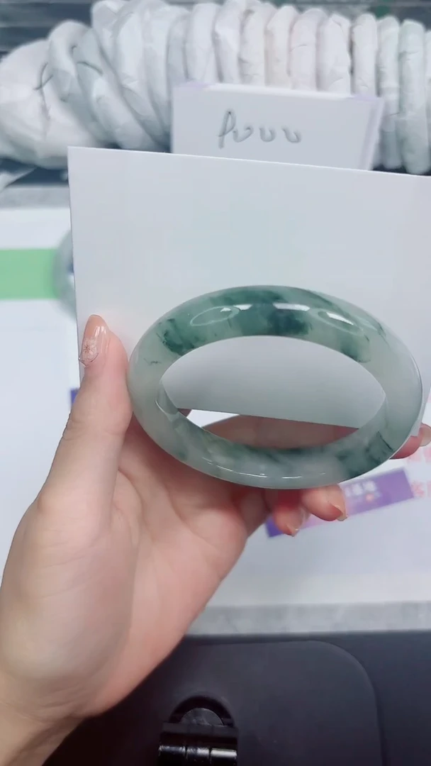 石英质玉手镯未镶嵌109-57.6