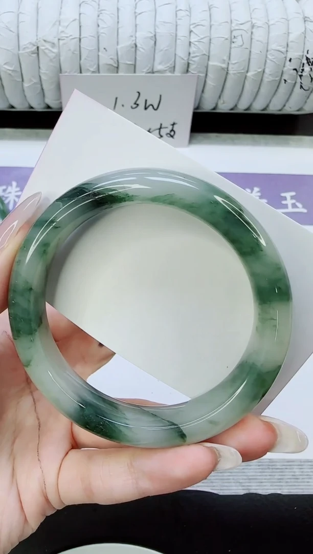 未镶嵌手镯石英质玉322/55.3