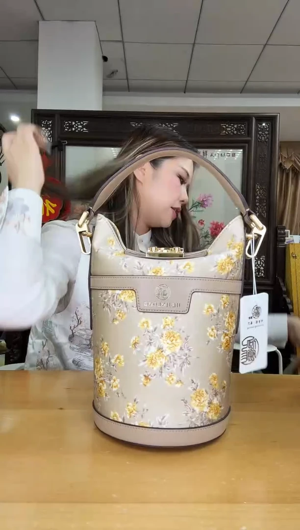 织物u****9花花桶包