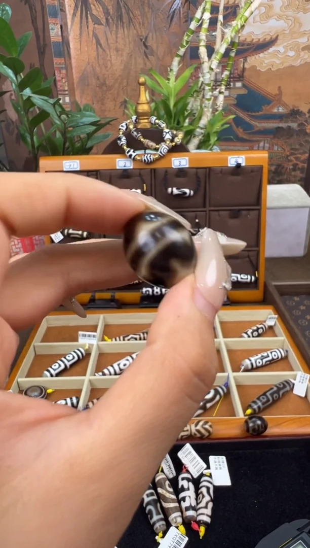 合金颈饰玛瑙/玉髓（覆膜）32.