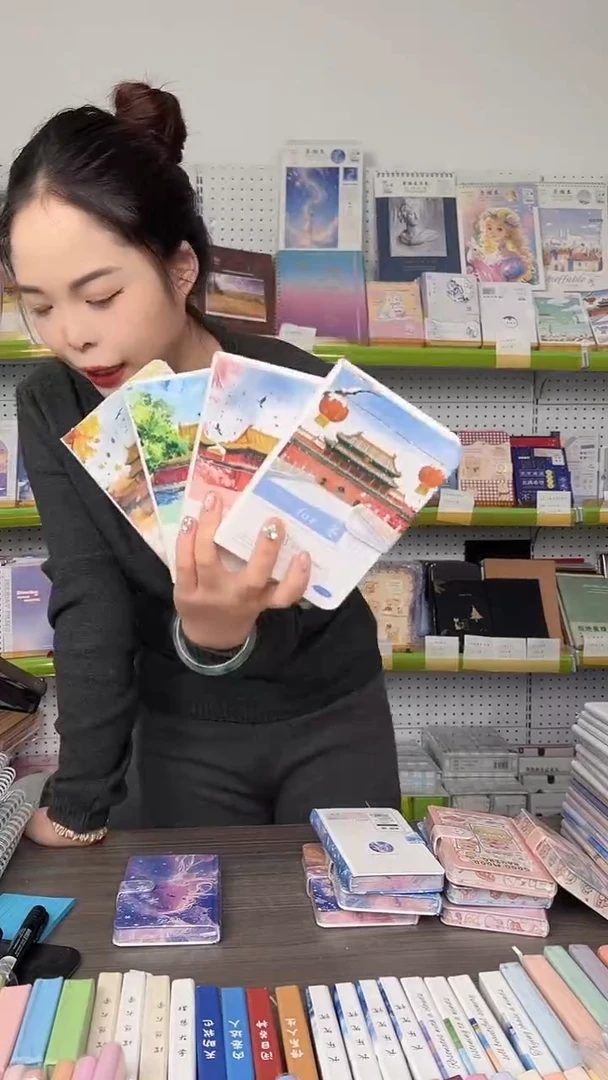 64K磁扣本112张-故宫四季4本