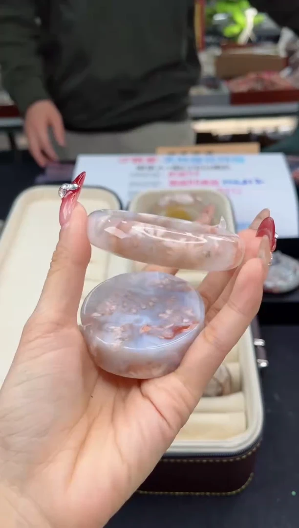 【闪购商品】石英质玉手镯未镶嵌58圈口（赠品镯心）3572358