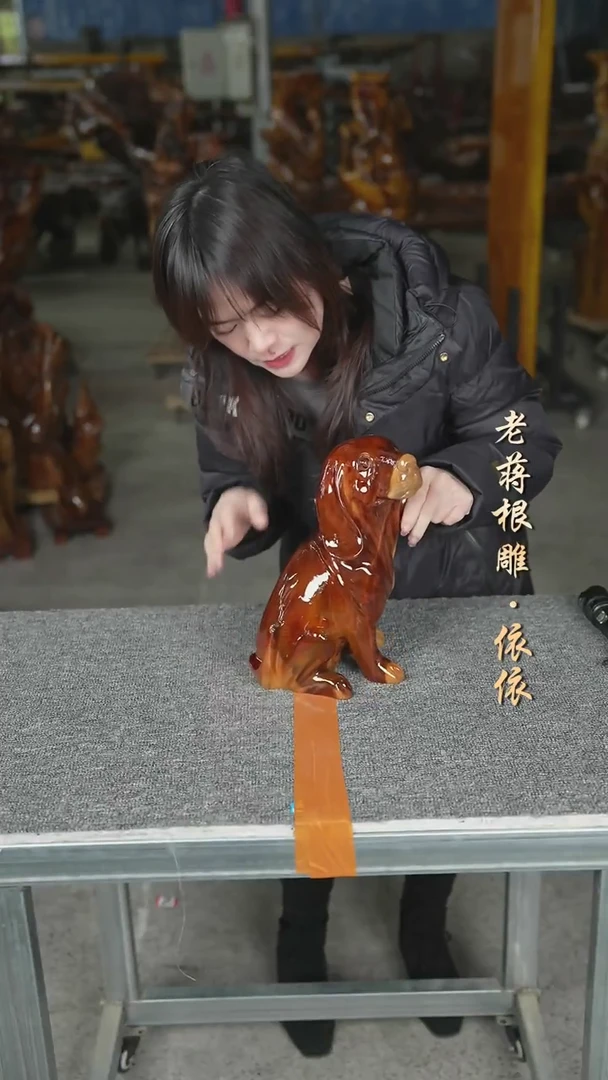 木香樟木狗狗摆件