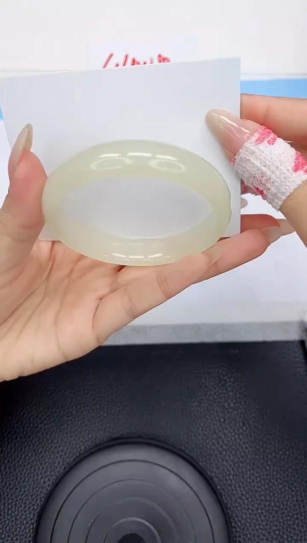 石英质玉手镯未镶嵌168-55