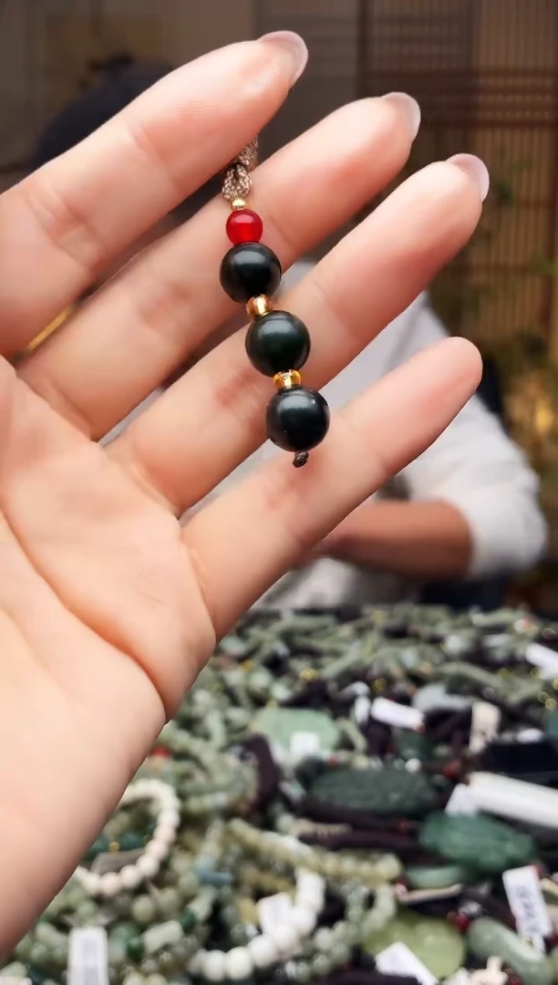 颈饰未镶嵌和田玉多样性发货，拍一发一