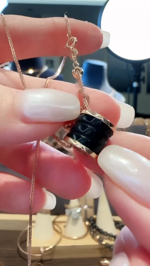 18K金镶嵌定制玛瑙18K金路路通吊坠不含链