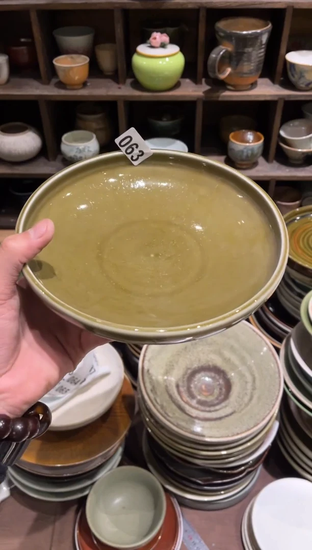 【闪购商品】瓷片63  微瑕绿色盘1个