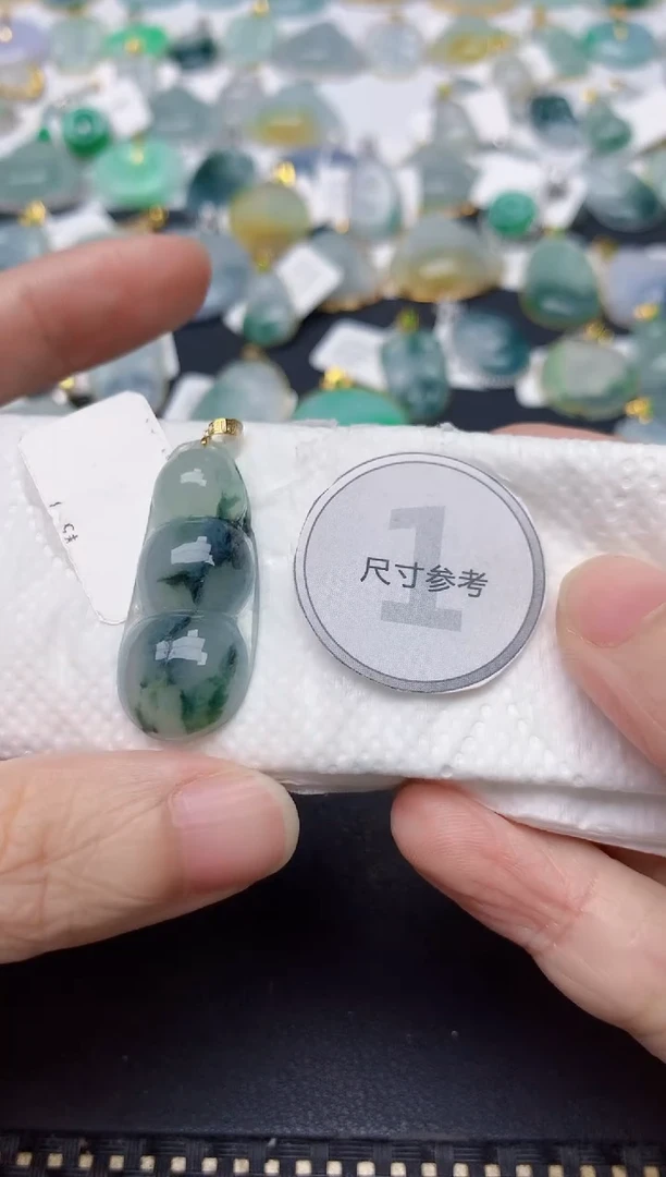 颈饰18K金镶嵌翡翠天然缅甸A货翡翠