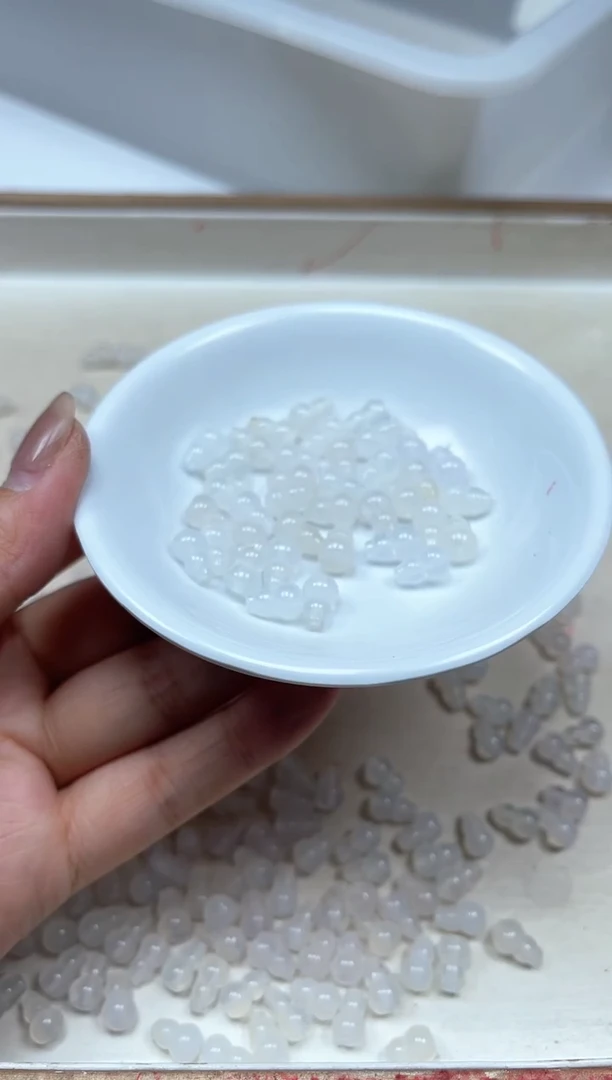 南红玛瑙散珠未镶嵌B441 荔枝冻葫芦6*9mm10颗15元