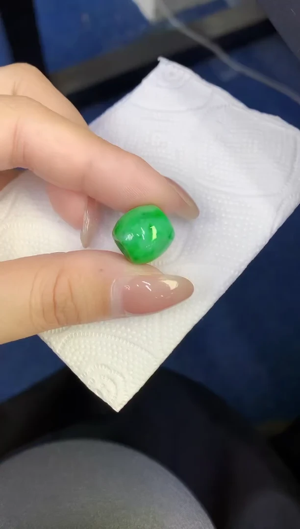 颈饰未镶嵌翡翠缅甸天然翡翠a货