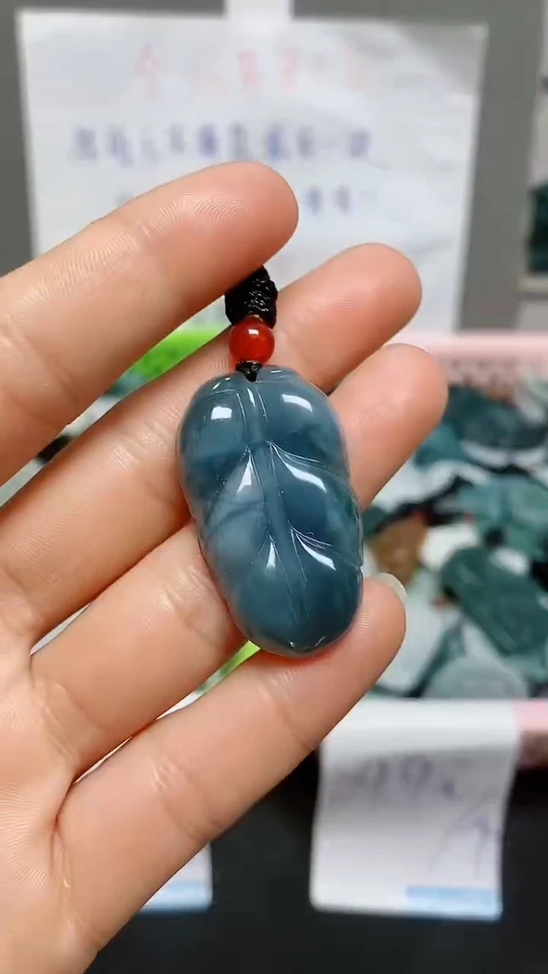 【闪购商品】翡翠颈饰未镶嵌天然翡翠A货