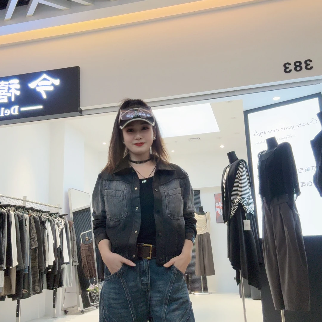 2025短款拼接牛仔外套时尚百搭