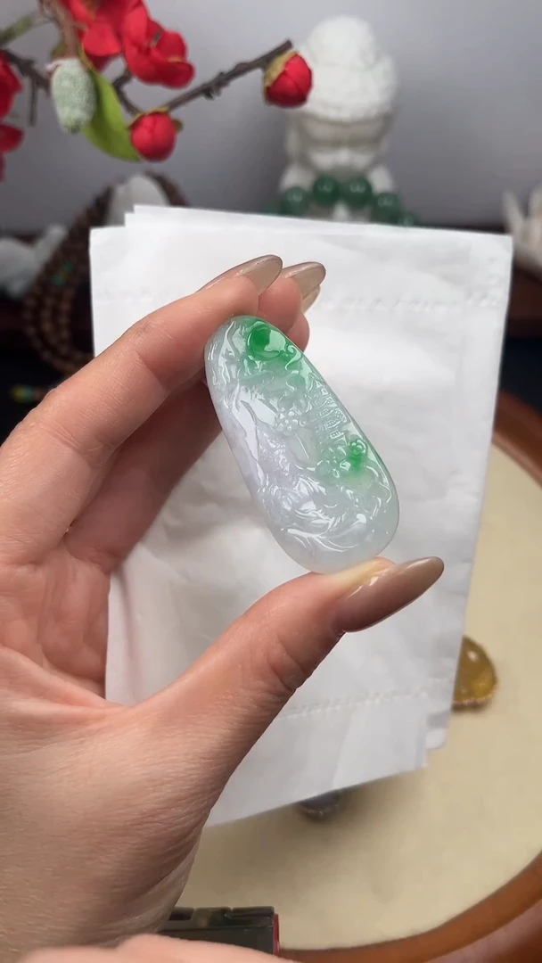 吊坠(不含链)未镶嵌翡翠