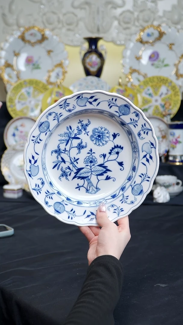 骨瓷婷婷中古器物如图所示26