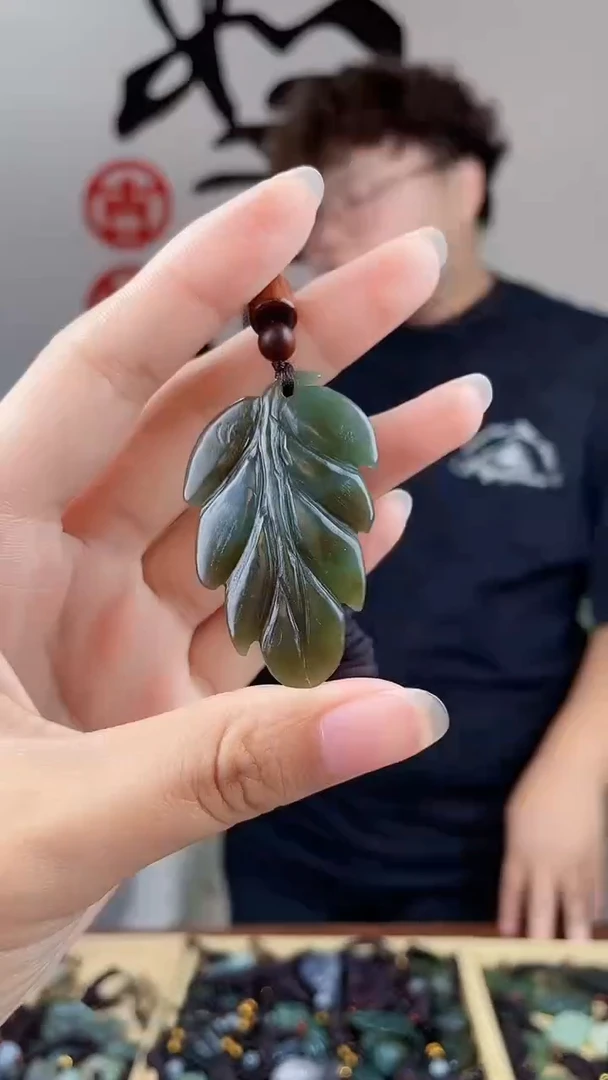 和田玉未镶嵌挂件多样性发货，拍一发一