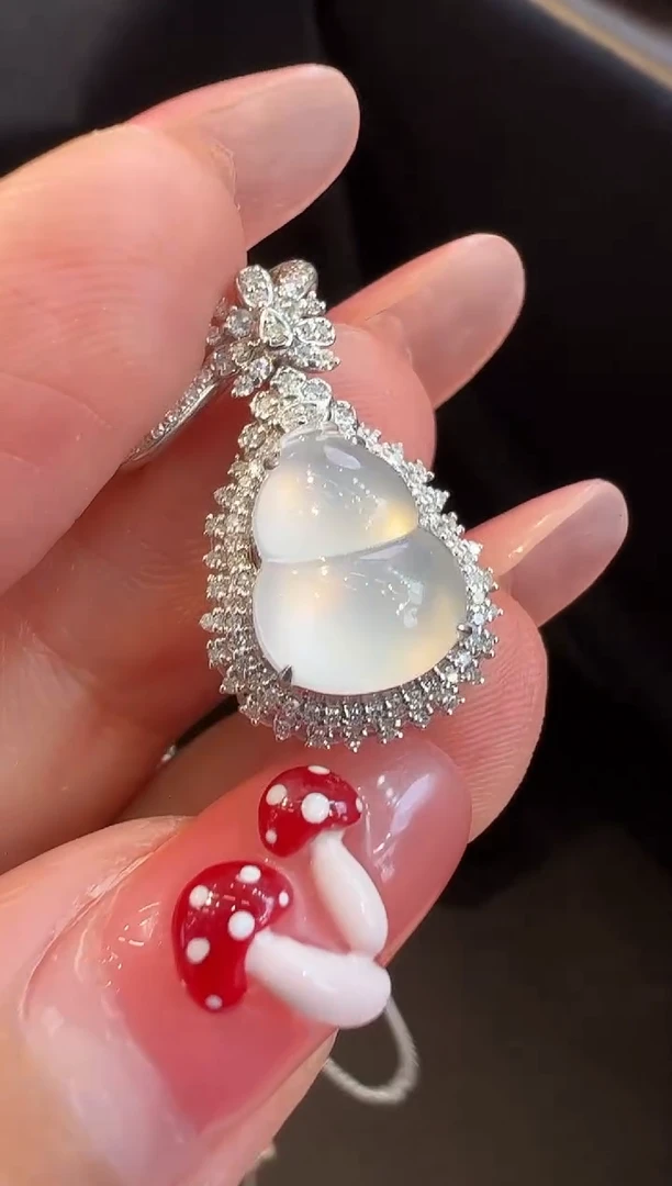 翡翠18K金镶嵌吊坠(不含链)吊坠