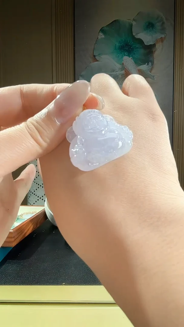 颈饰18K金镶嵌翡翠2026010201