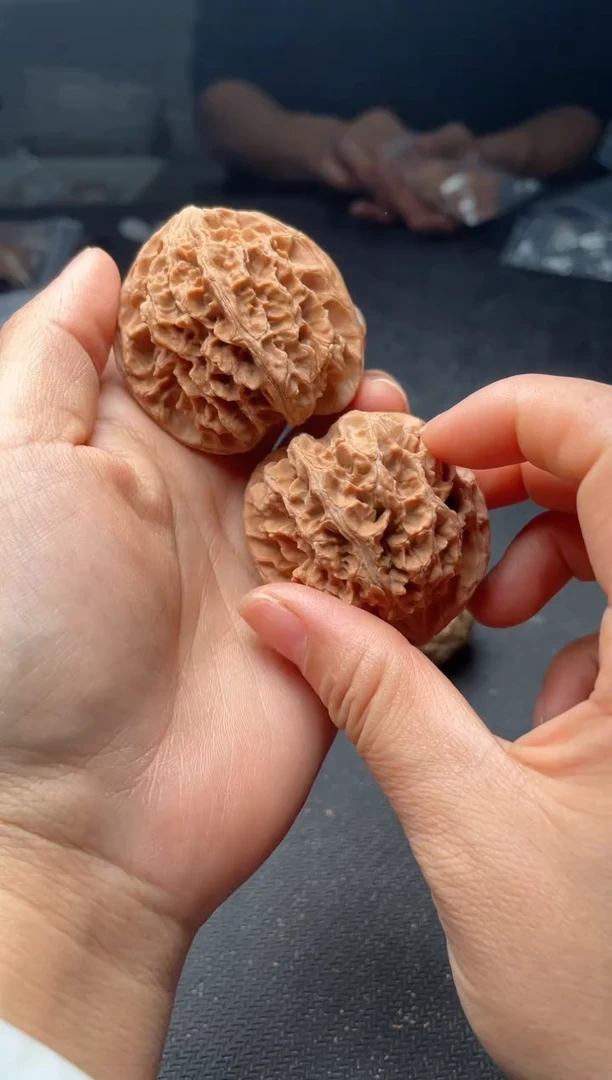 把件文玩核桃w294   龙纹 46尺