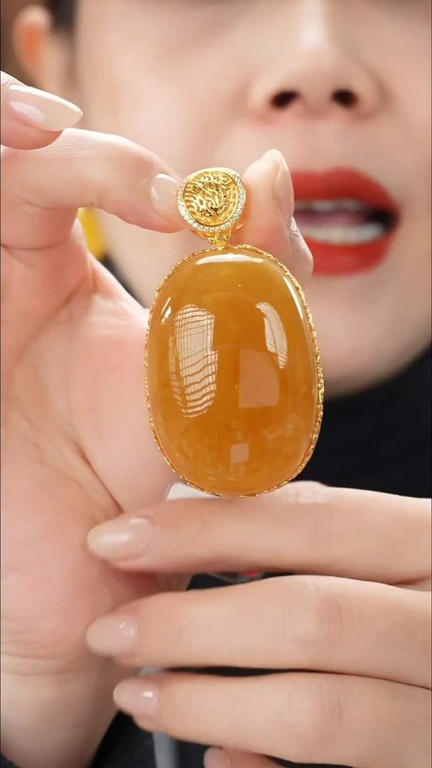 琥珀颈饰未镶嵌精品蜜蜡吊坠