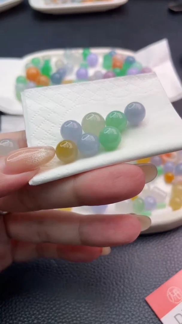 定制翡翠未镶嵌珠子