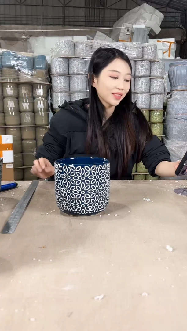 【闪购商品】陶瓷波西米亚蓝白小号15x14