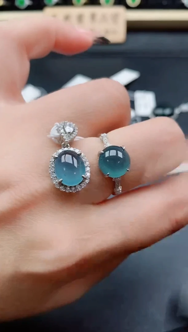 吊坠(赠链)银S925镶嵌翡翠1