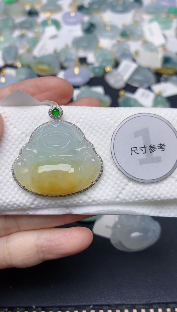 颈饰18K金镶嵌翡翠天然缅甸A货翡翠