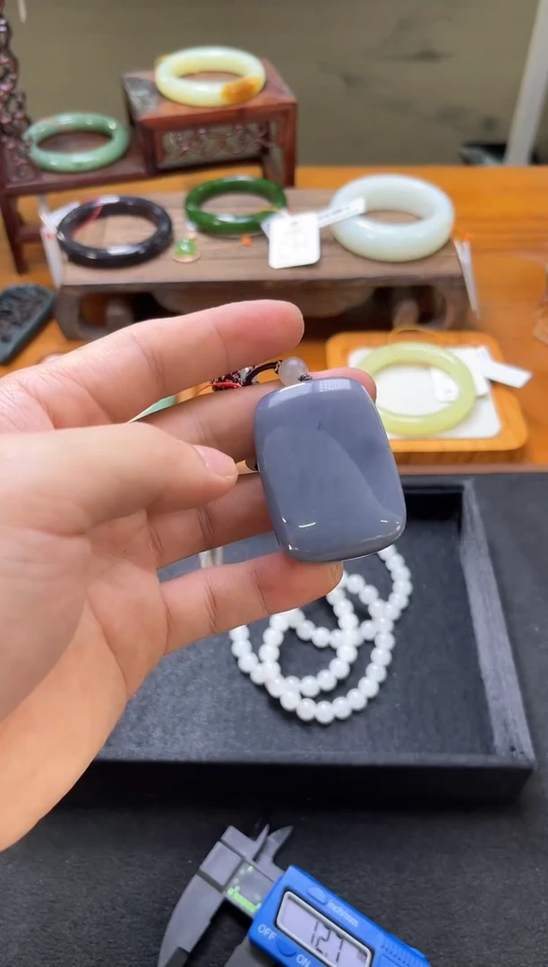 吊坠(不含链)未镶嵌和田玉青海烟紫 无事牌