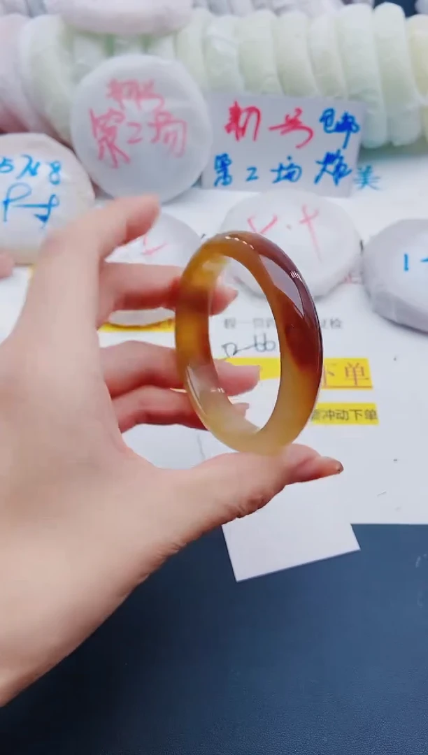 未镶嵌手镯石英质玉J5-56-57