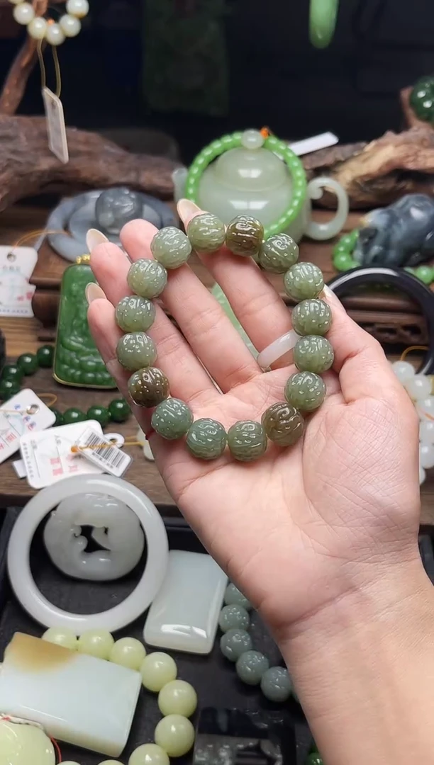 未镶嵌手串和田玉卡14吐拉牧场带糖 核桃手串