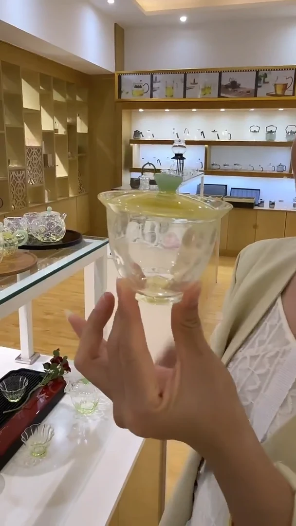 玉见熏银玲珑盖碗
