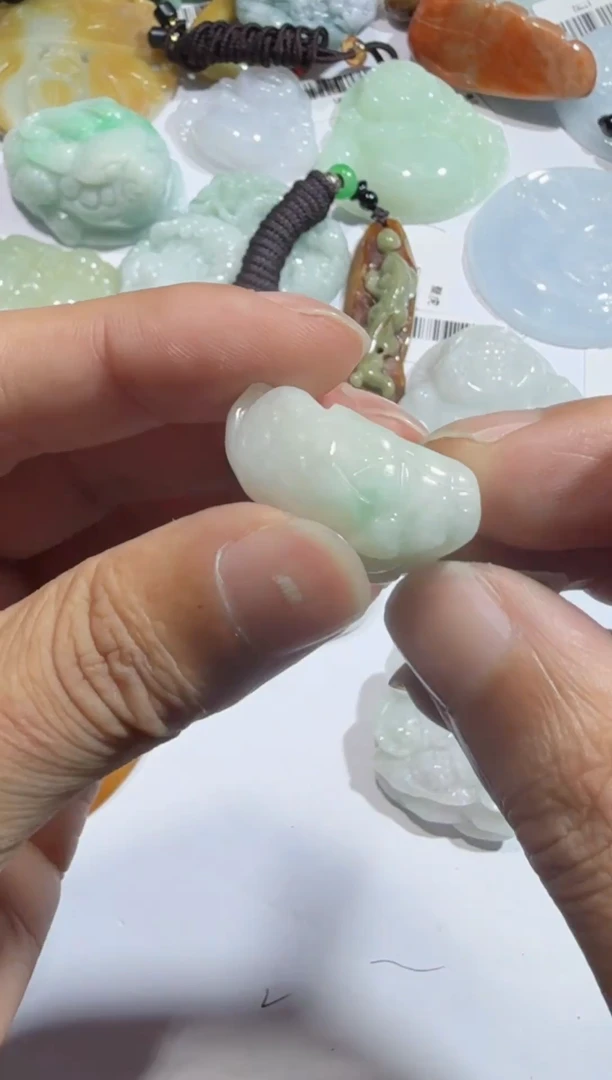 【闪购商品】翡翠吊坠(不含链)未镶嵌00001230