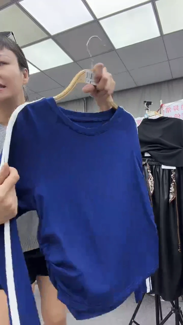 棉大哥家漂亮衣服漂亮颜色