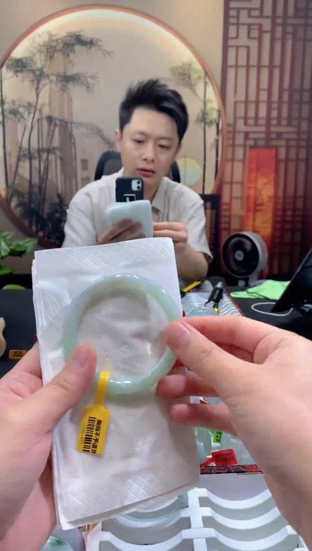 未镶嵌手镯翡翠000071261