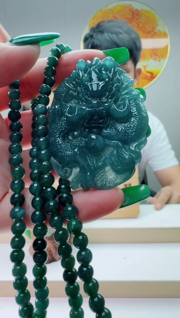 翡翠未镶嵌颈饰多样性随机发其一