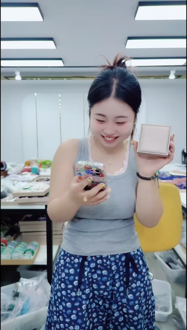 淡水珍珠合金颈饰1969小白方盒