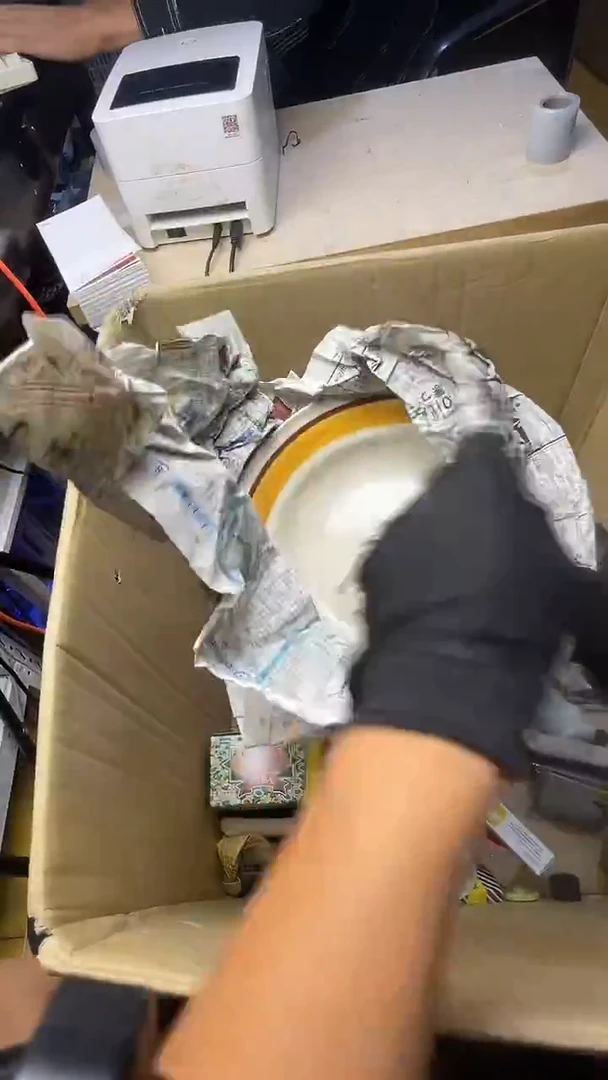 A****屋二手商品不退不换