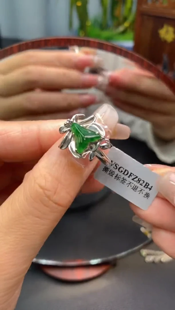 颈饰银S925镶嵌翡翠净货13934