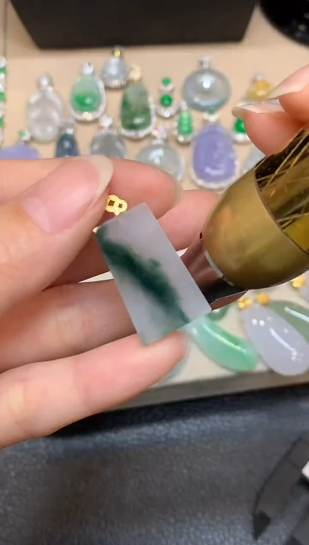 吊坠(不含链)18K金镶嵌翡翠无事牌【无服务费