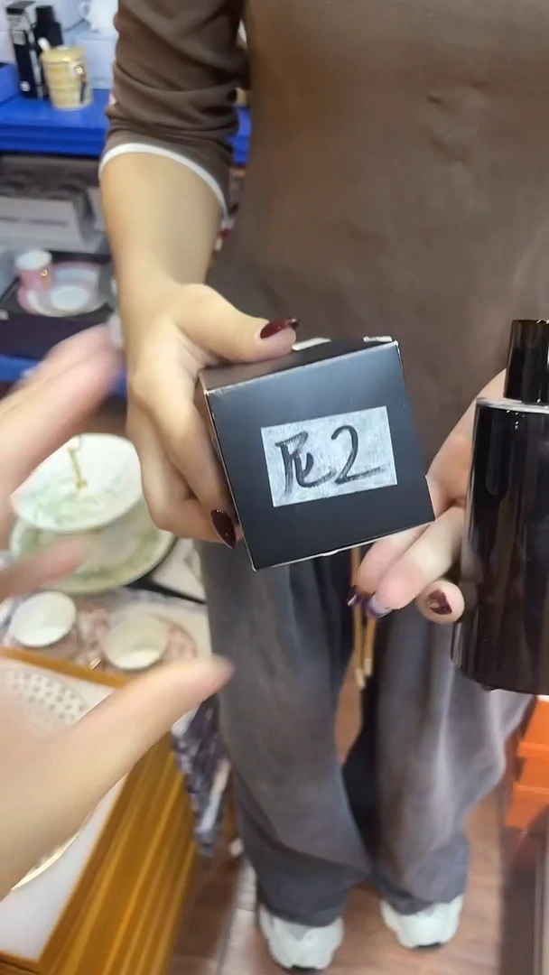 杯鸿辉家品牌瓷器，京东包邮！