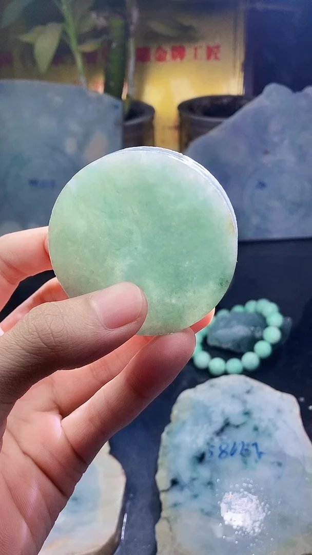 未镶嵌挂件翡翠小雨100