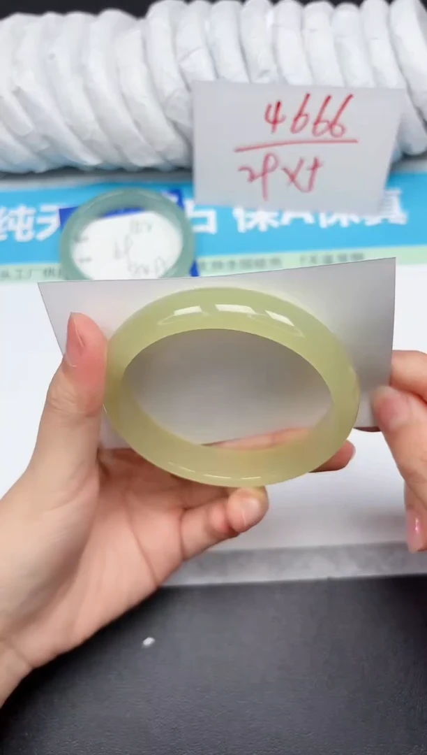 未镶嵌手镯石英质玉163-6364